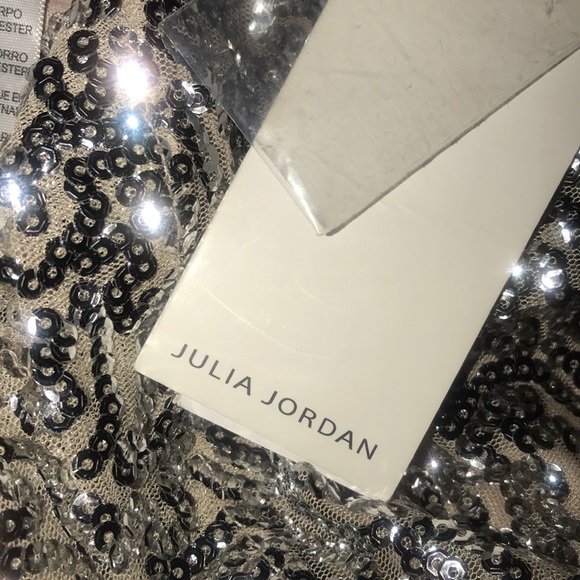 JULIA JORDAN Silver Metallic sequin mini Dress 2 NWT - Picture 13 of 14